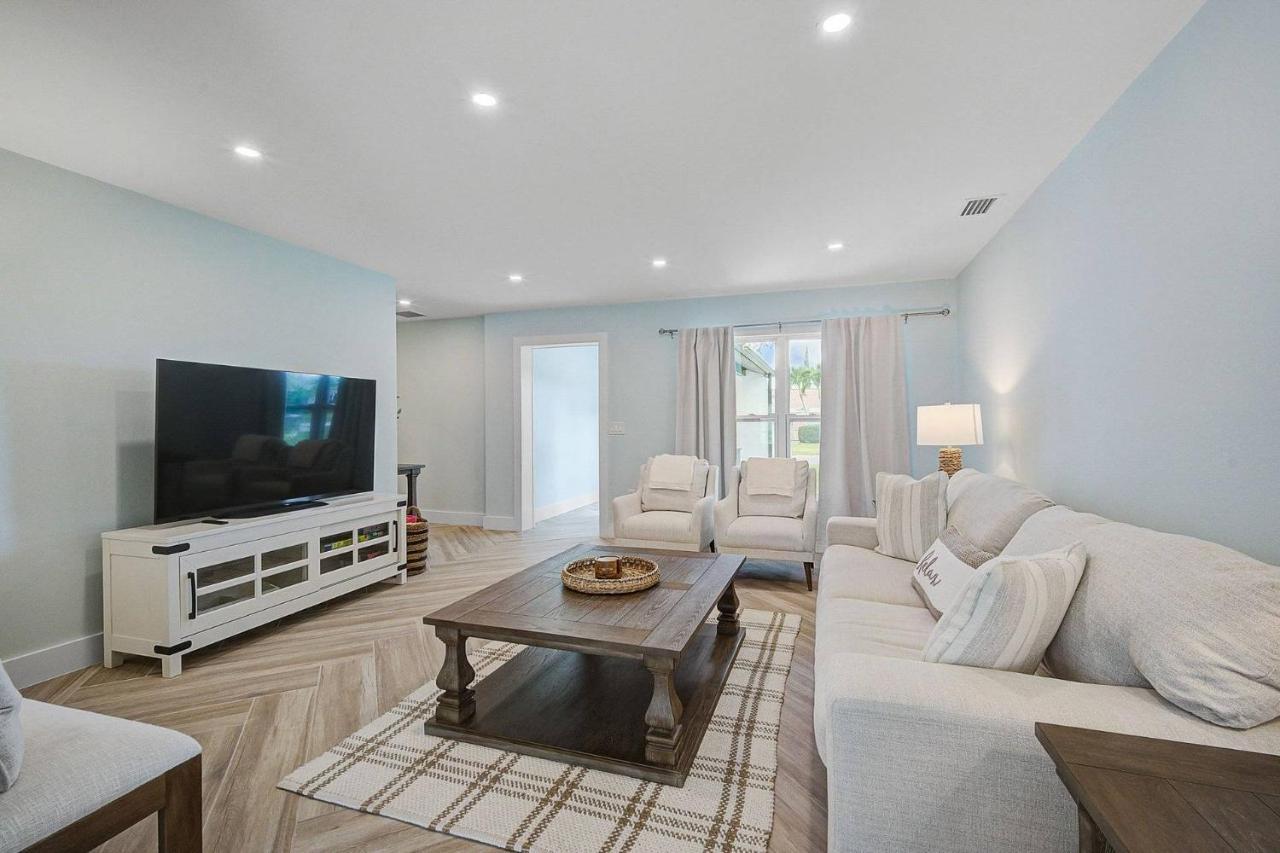Villa Tranquil Breeze Bradenton Esterno foto